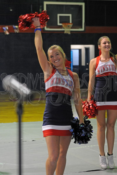 8-28 WA Pep Rally 061.JPG - SCRIVENER D300